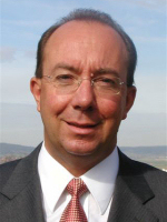 Peter Esser, Herausgeber der Mittelbayerischen Zeitung, Präsident der IHK ...